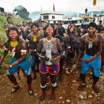 Indios des Amazonas-Regenwaldes haben Brasiliens Präsident Kampf angesagt